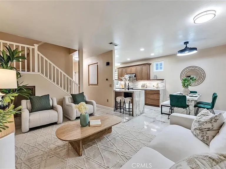 312 Torito Ln — Photo 2