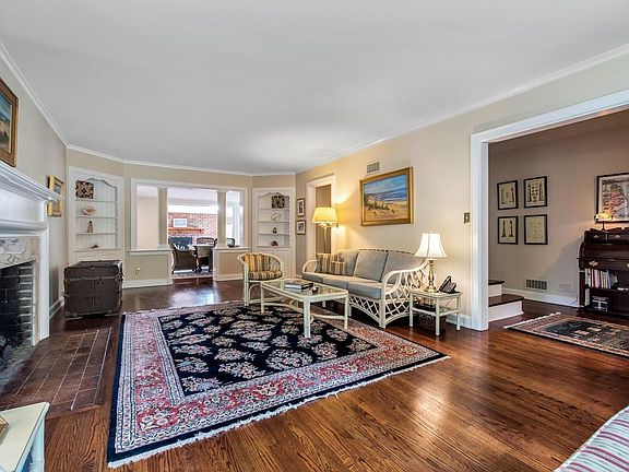 5th image of 6528 Park Ln