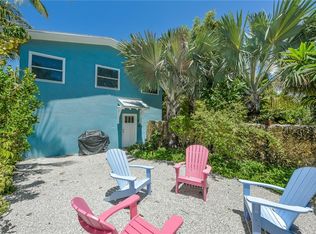104 48th St, Holmes Beach, FL 34217