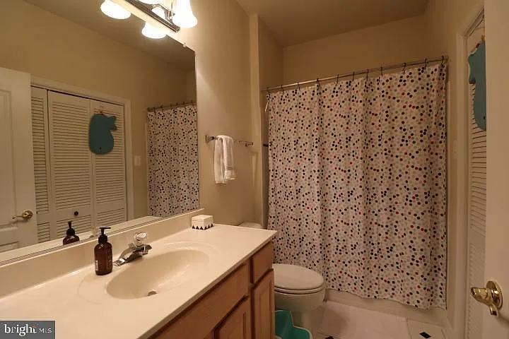 308 Garden View Sq — Photo 9