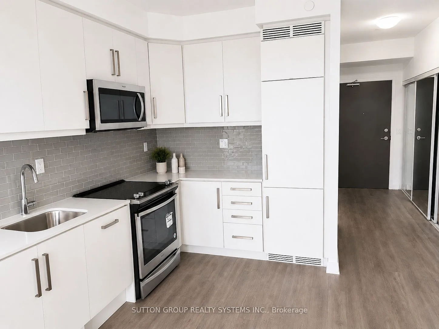 2 bed, $2,900 — Photo 3