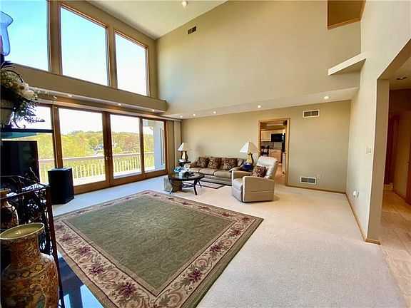 5th image of 110 Dellview Ct
