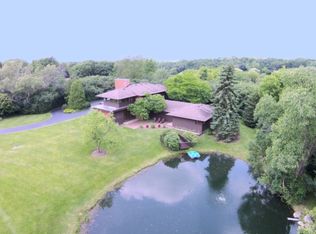 87 Miller Rd, Hawthorn Woods, IL 60047