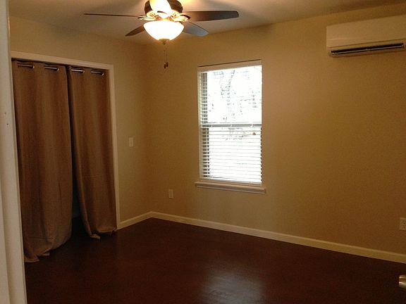 3rd image of 2057 Bluebird Dr