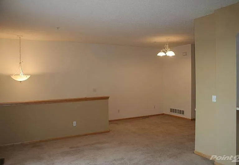 7510 Southridge Ct — Photo 21