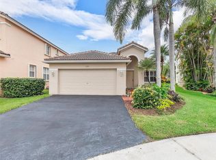 1591 Banyan Way, Weston, FL 33327