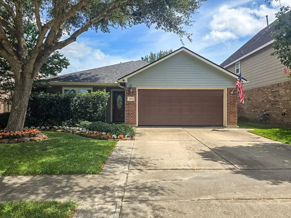 213 Rippling Creek Ln, Alvin, TX 77511