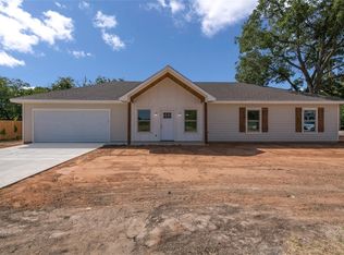 403 E G St, Meridian, TX 76665