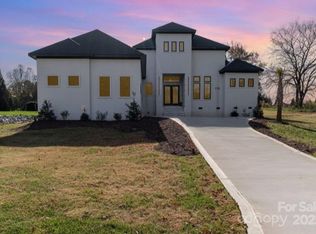 8306 Rolling Fields Rd, Mint Hill, NC 28227