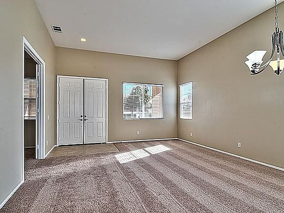 5th image of 31418 Janelle Ln