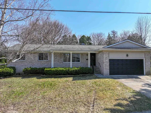 735 Huntington Rd, Grand Blanc, MI 48439