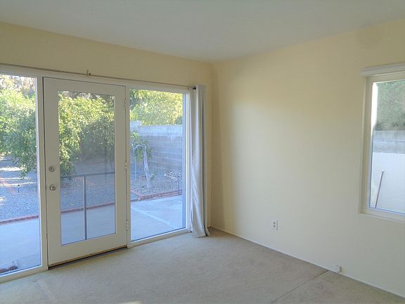 5th image of 1027 Amador St