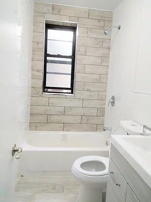 Rented by Zuz Realty | media 18