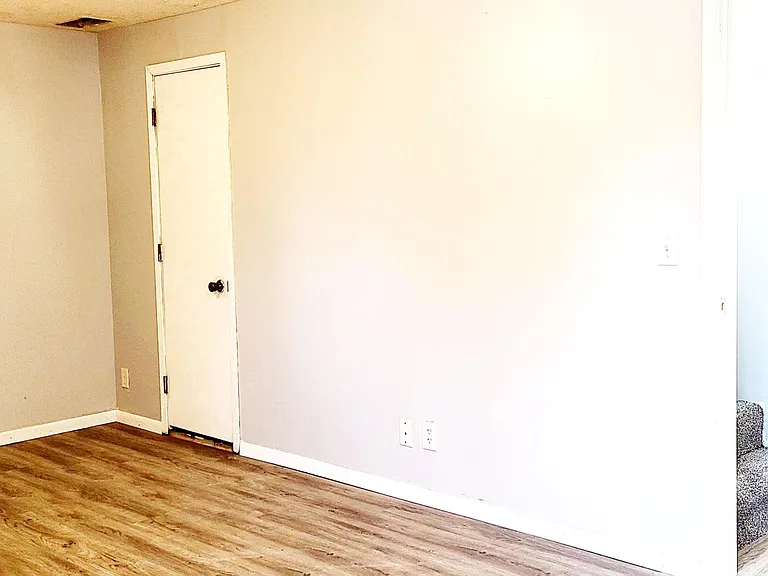 4924 Hanover Rd — Photo 32