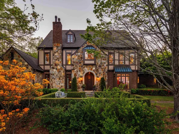 2765 Smyer Cir, Birmingham, AL 35216