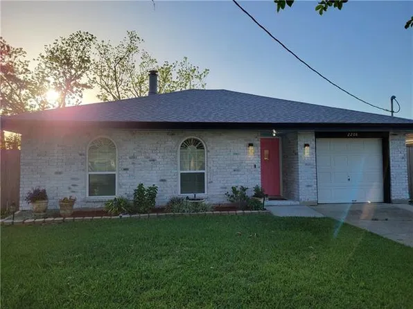 2208 N Bengal Rd, Metairie, LA 70003