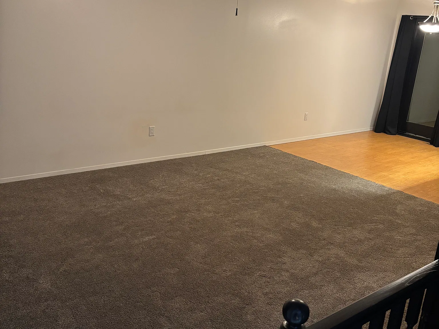 5 bed, 2464 sqft, $2,000 — Photo 2