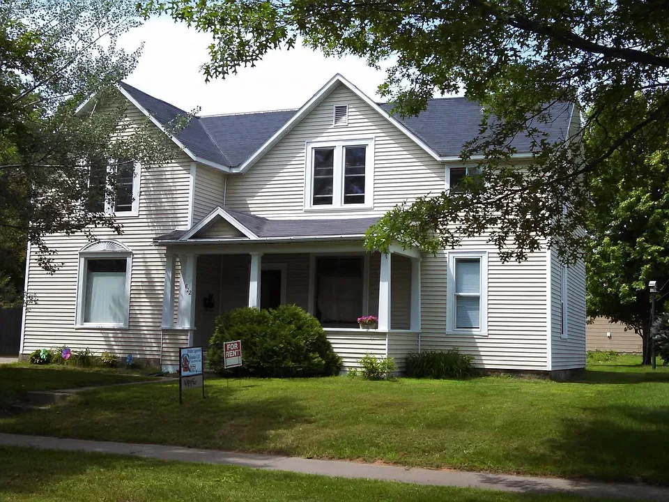 822 Barland St #1/2