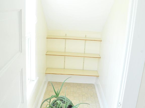 Bedroom walk in closet