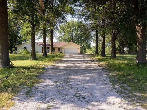 21022 NE 159th St, Kearney, MO 64060