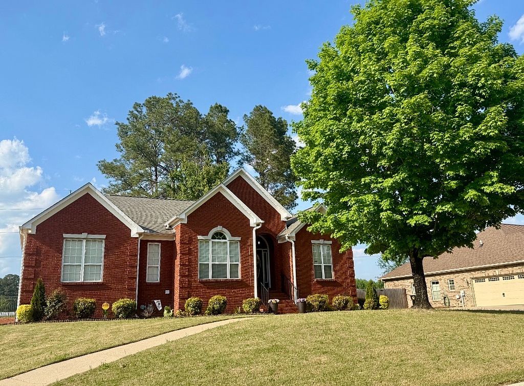 1609 Hartwig Ln SW - Property Image
