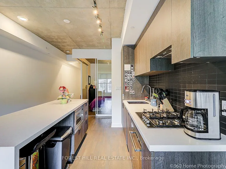109 Ossington Ave #202 — Photo 7