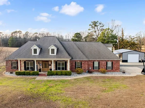 1257 County Road 2111, Hooks, TX 75561