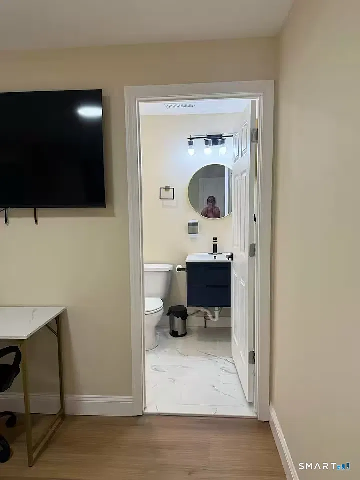 1 bed, 1.0 bath, 3671 sqft, $1,500 — Photo 3