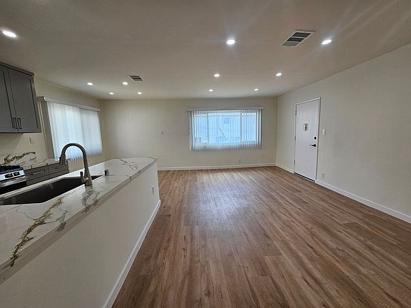 4th image of 561 E Orange Grove Ave #J