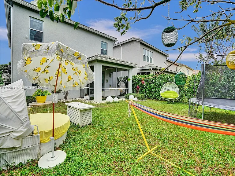 4414 Ficus St — Photo 11
