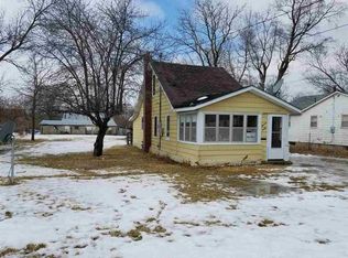 1140 1st Ave SW, Oelwein, IA 50662