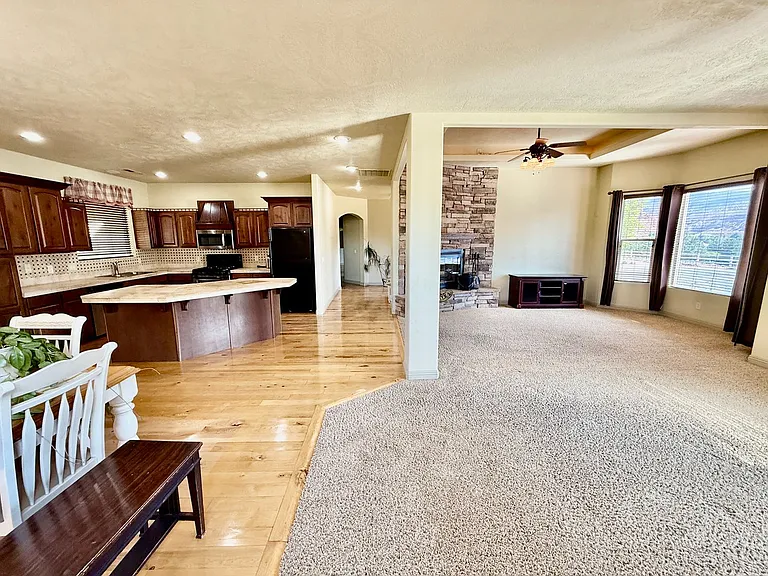 1425 S Staghorn St — Photo 10