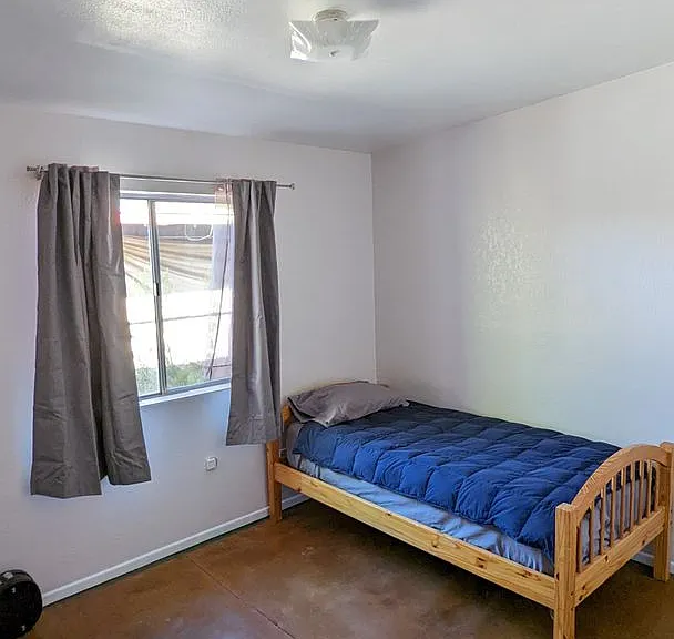 1344 W Delaware St — Photo 20