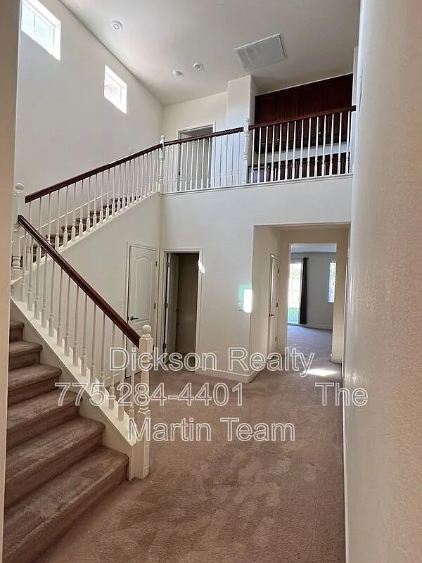 4 bed, 3.5 bath, 2000 sqft, $3,150 — Photo 2