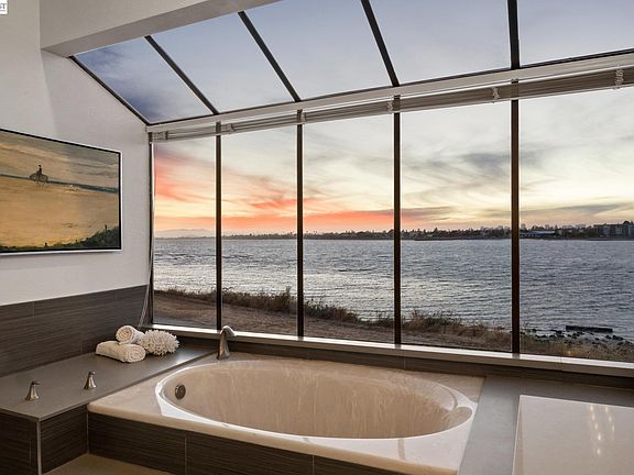 5th image of 2857 Sea View Pkwy