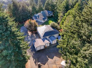 18956 Pacific Crest Dr, Brookings, OR 97415