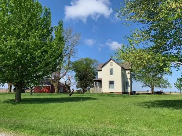 597 County Road 100 E, Ivesdale, IL 61851