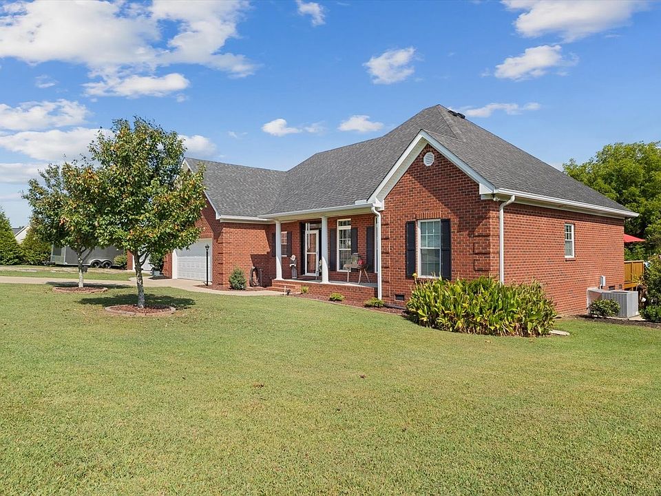 1st image of 605 Compton Ln