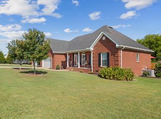 605 Compton Ln, Columbia, TN 38401