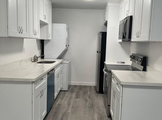 11444 99th Pl NE APT 4, Kirkland, WA 98033