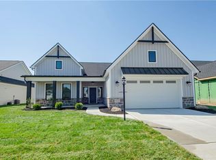 9920 Rothschild Ct, Centerville, OH 45458