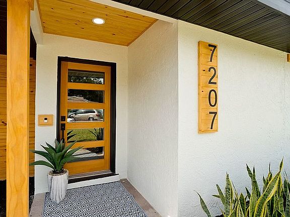 3rd image of 7207 24th Ave W