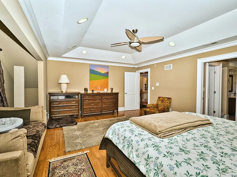 5044 Coyle Ave — Photo 34