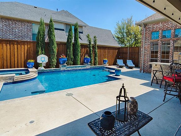 2nd image of 4518 Veneto Dr