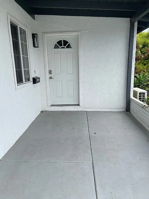 3 bed, 2.0 bath, 1638 sqft, $3,700 — Photo 3