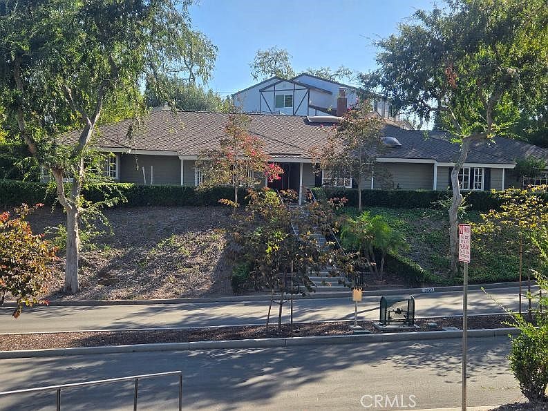 1st image of 2929 San Juan Pl