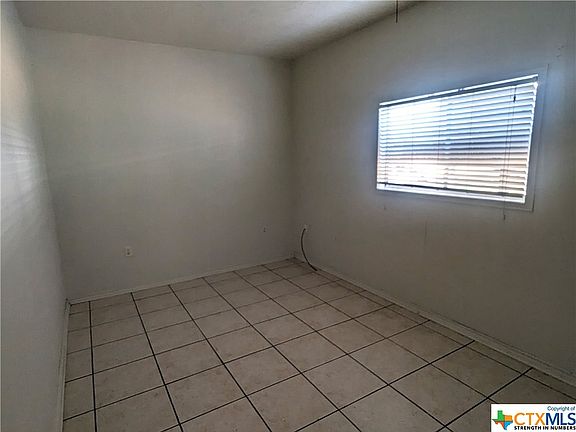 5th image of 609 Morris Dr