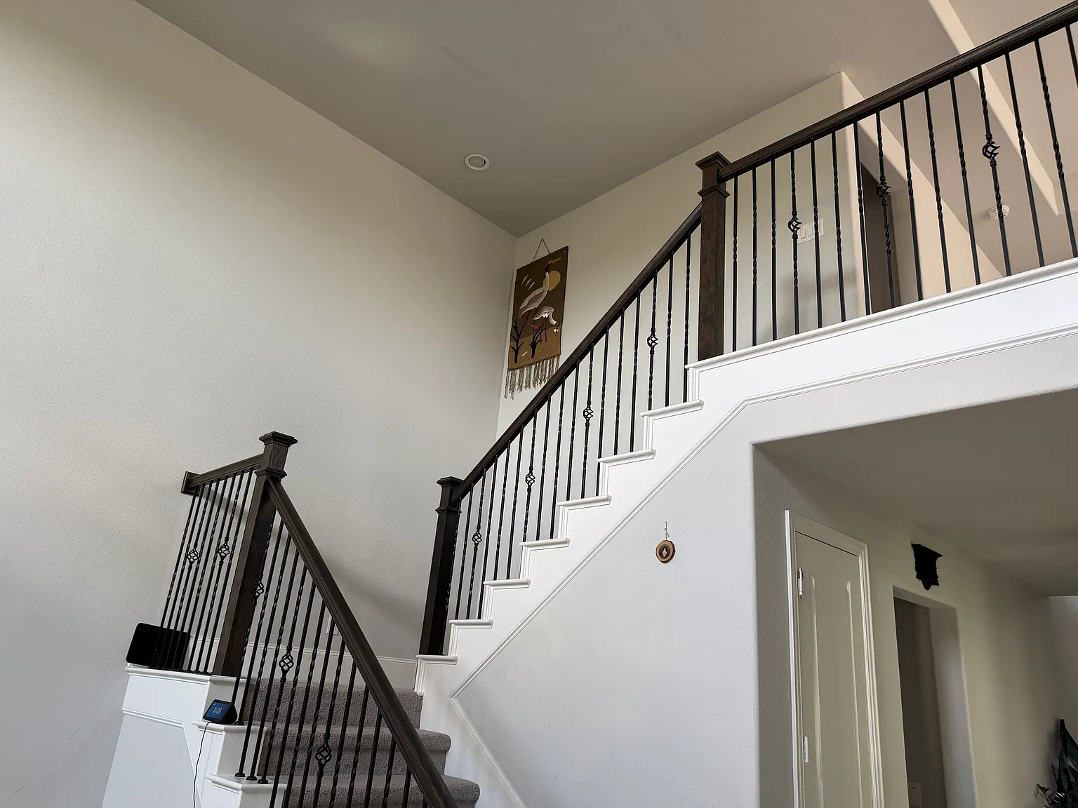 4 bed, 2934 sqft, $4,199 — Photo 2