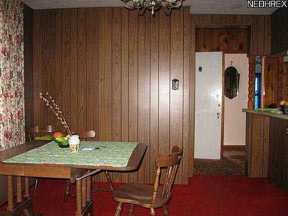 5th image of 1424 Robinwood Ave