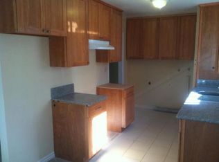 44233 2nd St E, Lancaster, CA 93535